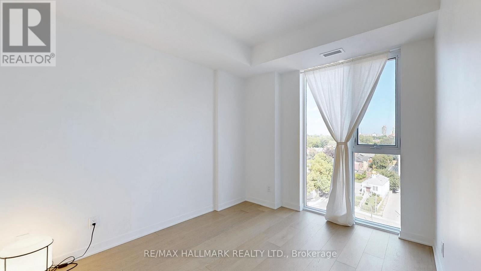 906 - 185 Alberta Avenue, Toronto (Oakwood Village), Ontario  M6C 0A5 - Photo 11 - C12814344