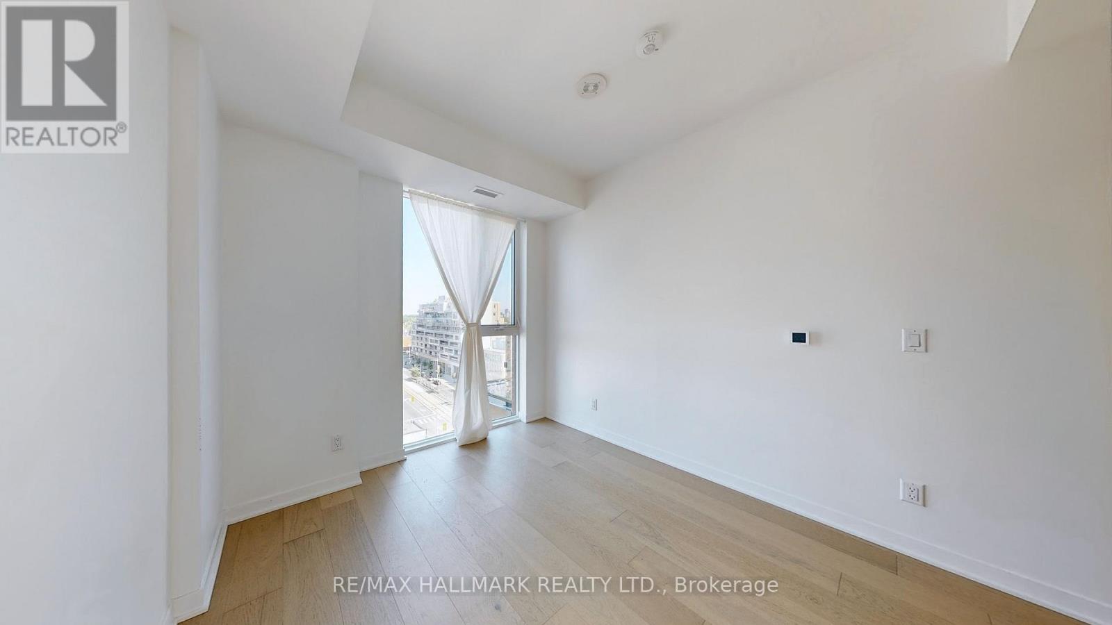 906 - 185 Alberta Avenue, Toronto (Oakwood Village), Ontario  M6C 0A5 - Photo 9 - C12814344