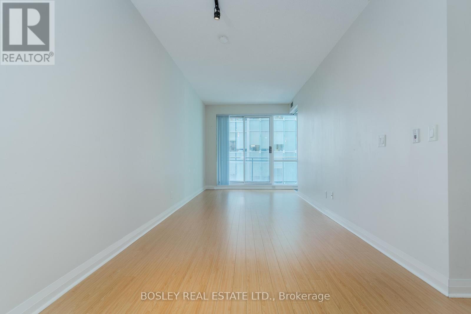 803 - 220 Victoria Street, Toronto (Church-Yonge Corridor), Ontario  M5B 2R6 - Photo 10 - C12814368