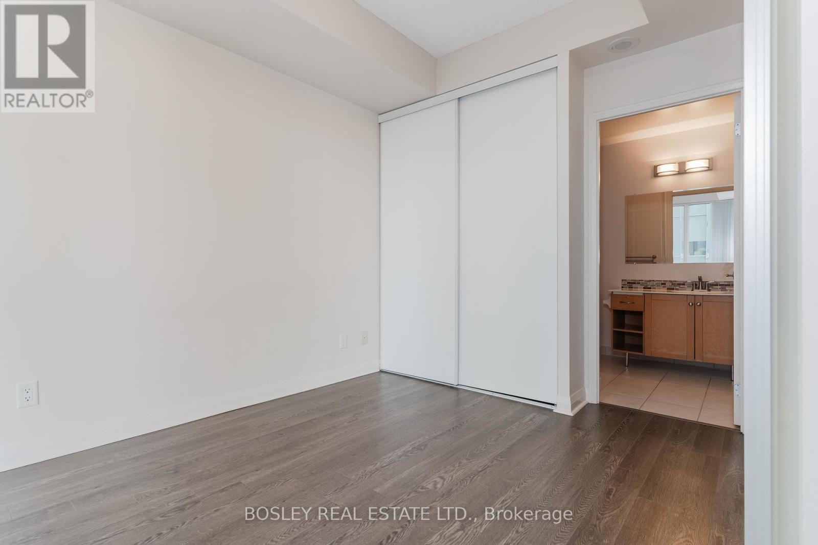 803 - 220 Victoria Street, Toronto (Church-Yonge Corridor), Ontario  M5B 2R6 - Photo 13 - C12814368