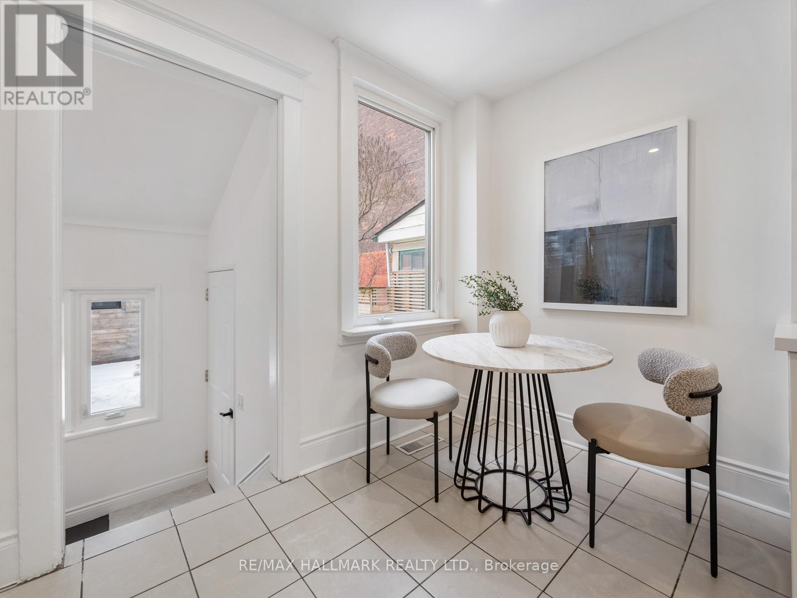 529 Logan Avenue, Toronto, Ontario  M4K 3B3 - Photo 18 - E12814314