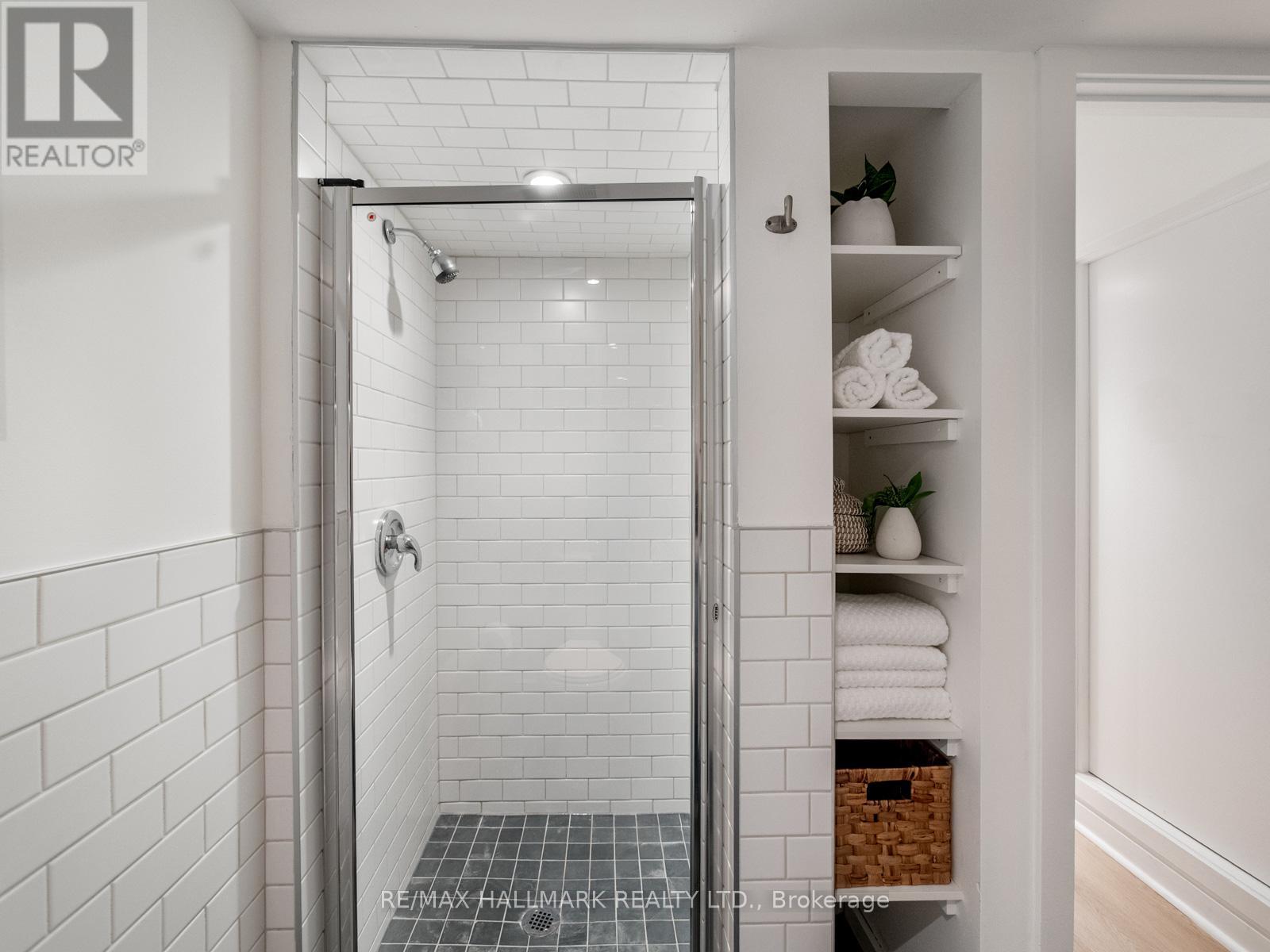 529 Logan Avenue, Toronto, Ontario  M4K 3B3 - Photo 41 - E12814314