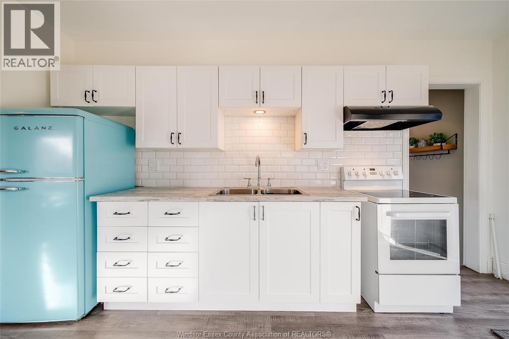 15 Smith Avenue, Leamington, Ontario  N8H 1E9 - Photo 10 - 26003702