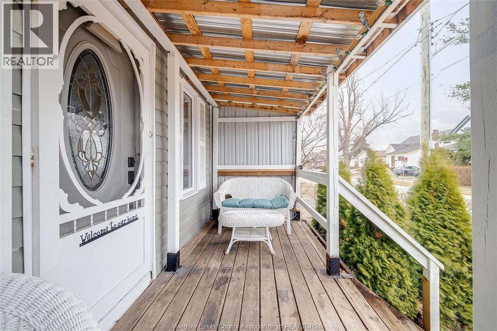 15 Smith Avenue, Leamington, Ontario  N8H 1E9 - Photo 3 - 26003702