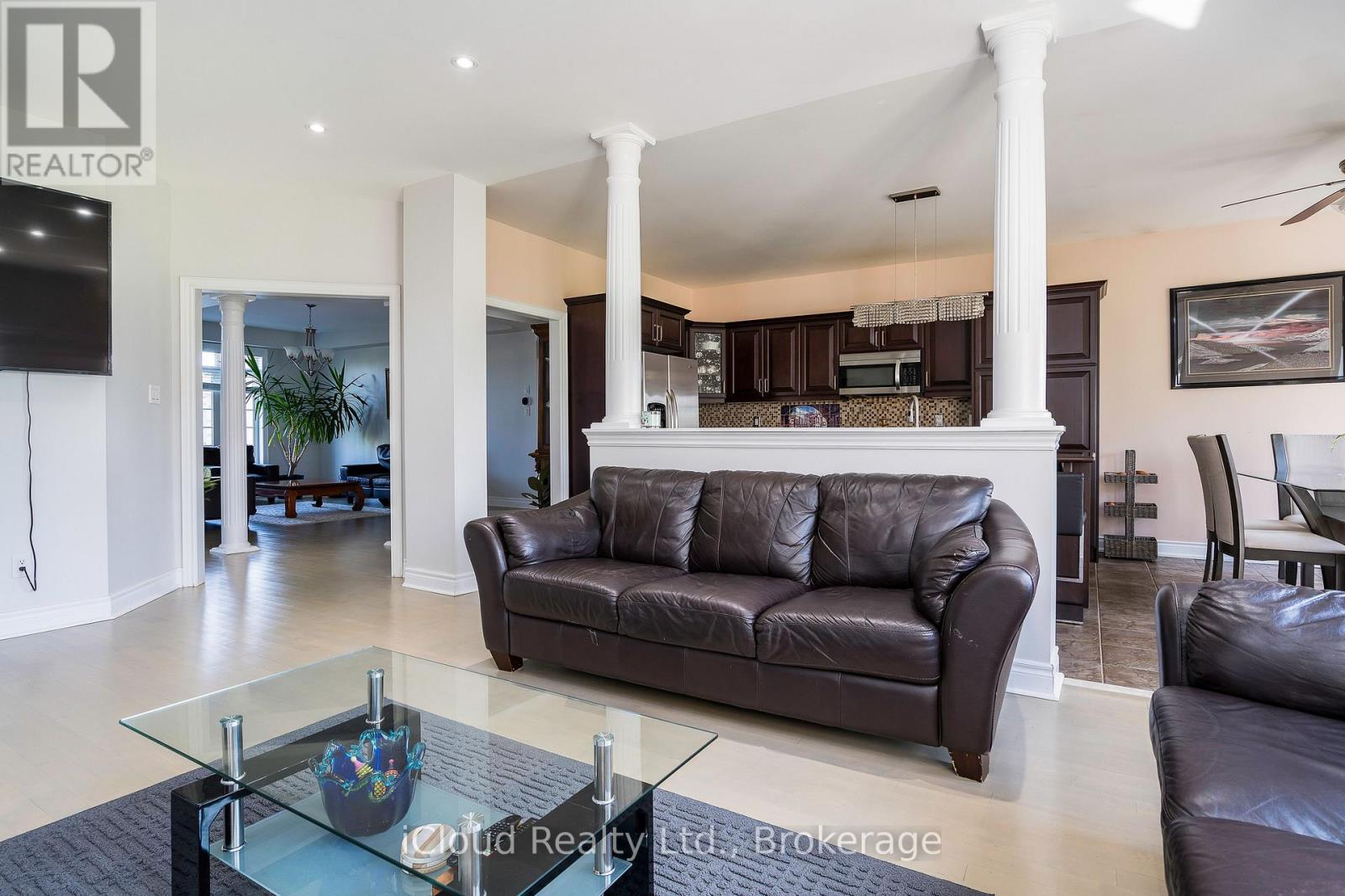 17 Maple Drive, Wasaga Beach, Ontario  L9Z 0A7 - Photo 10 - S12814298