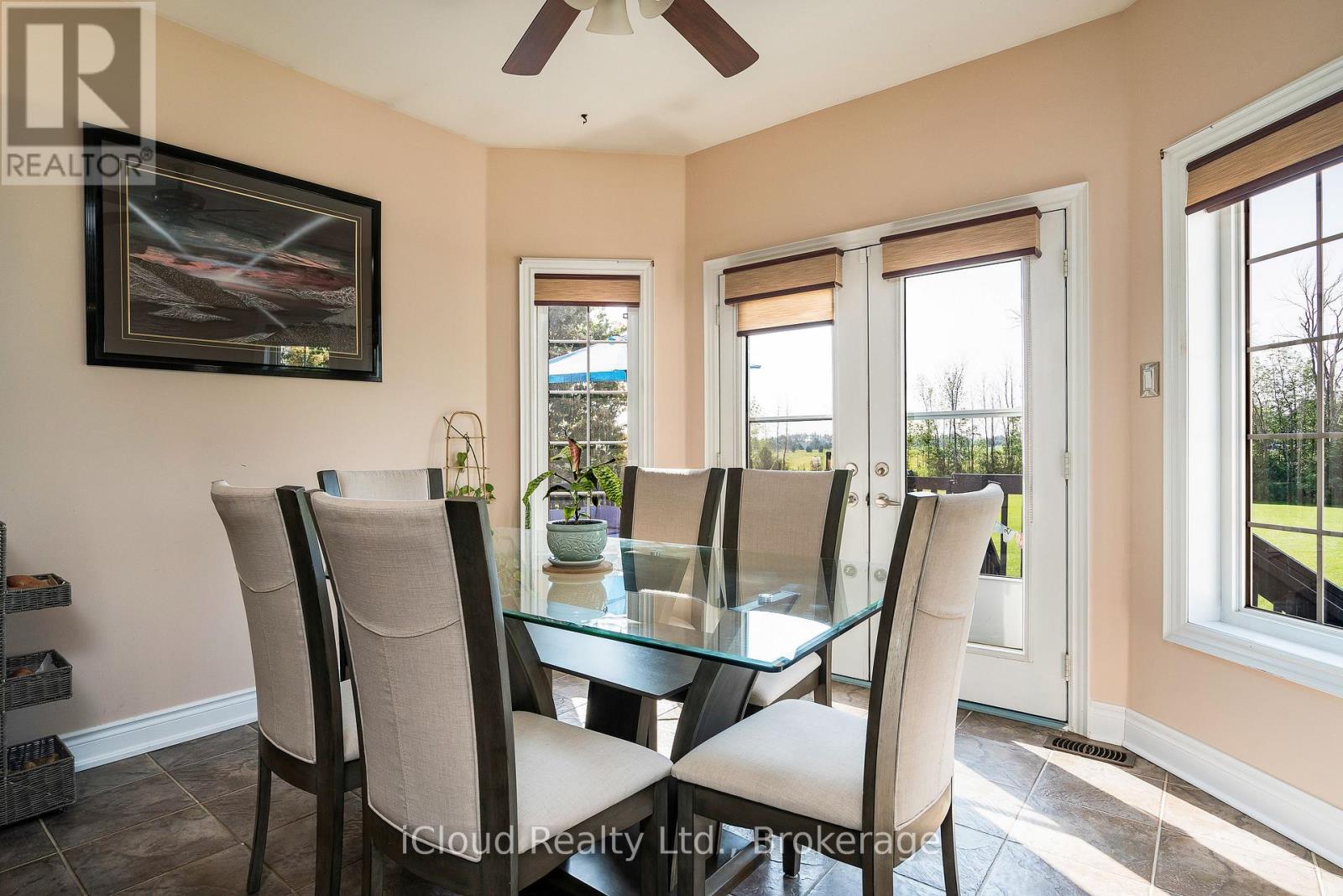 17 Maple Drive, Wasaga Beach, Ontario  L9Z 0A7 - Photo 16 - S12814298