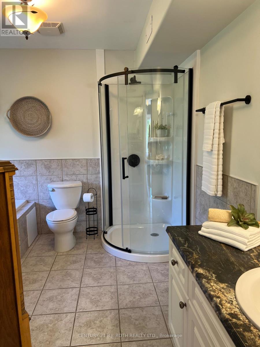 204 - 43 Creighton Street, Ramara (Atherley), Ontario L3V 1B1 - Photo 18 - S12814366