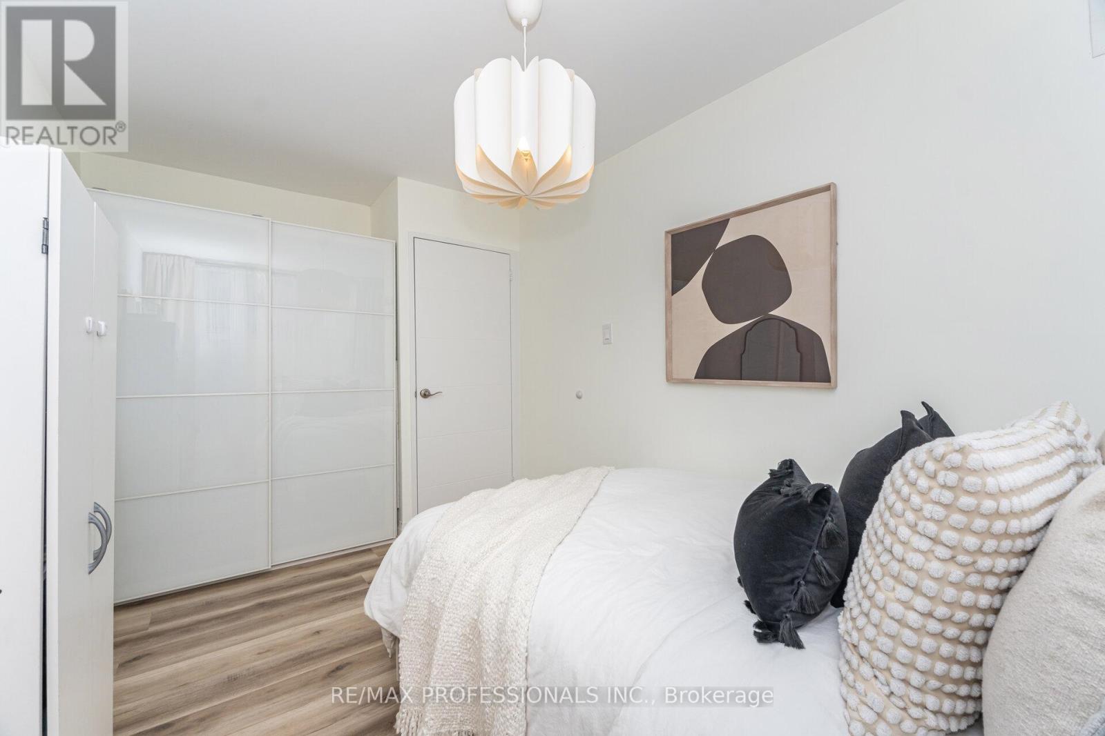 326b - 364 The East Mall, Toronto (Islington-City Centre West), Ontario  M9B 6C5 - Photo 32 - W12814294