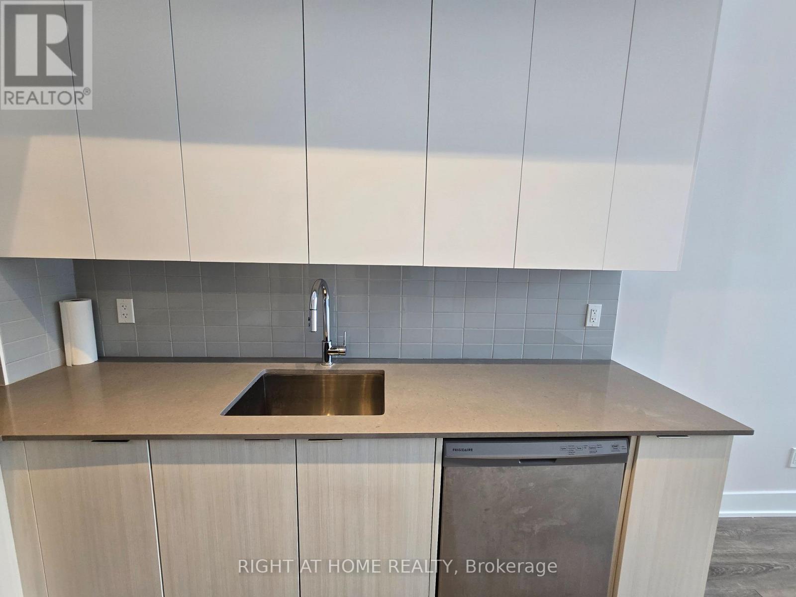 354 - 2485 Taunton Road W, Oakville, Ontario  L6H 3R8 - Photo 14 - W12814362