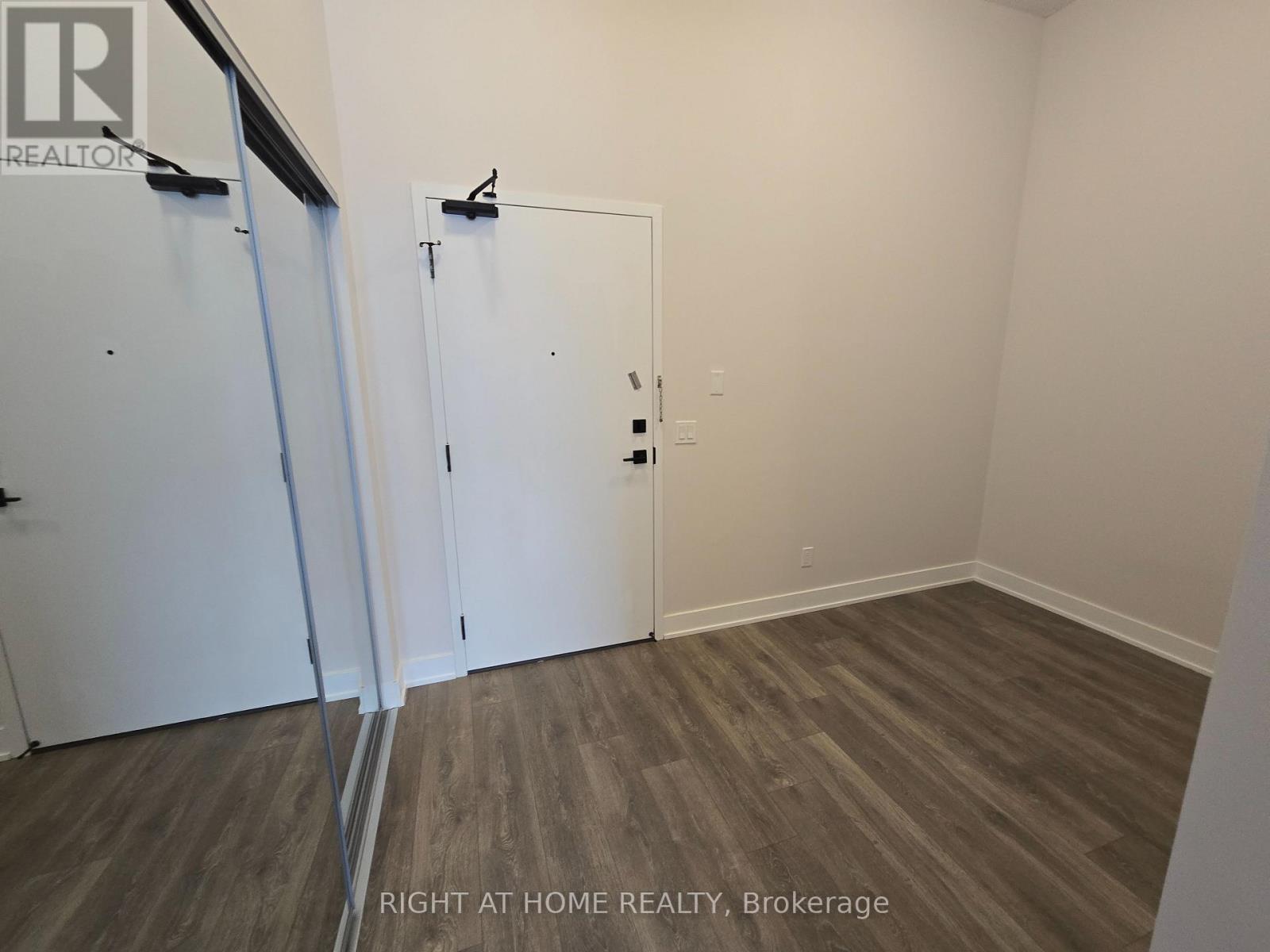 354 - 2485 Taunton Road W, Oakville, Ontario  L6H 3R8 - Photo 8 - W12814362