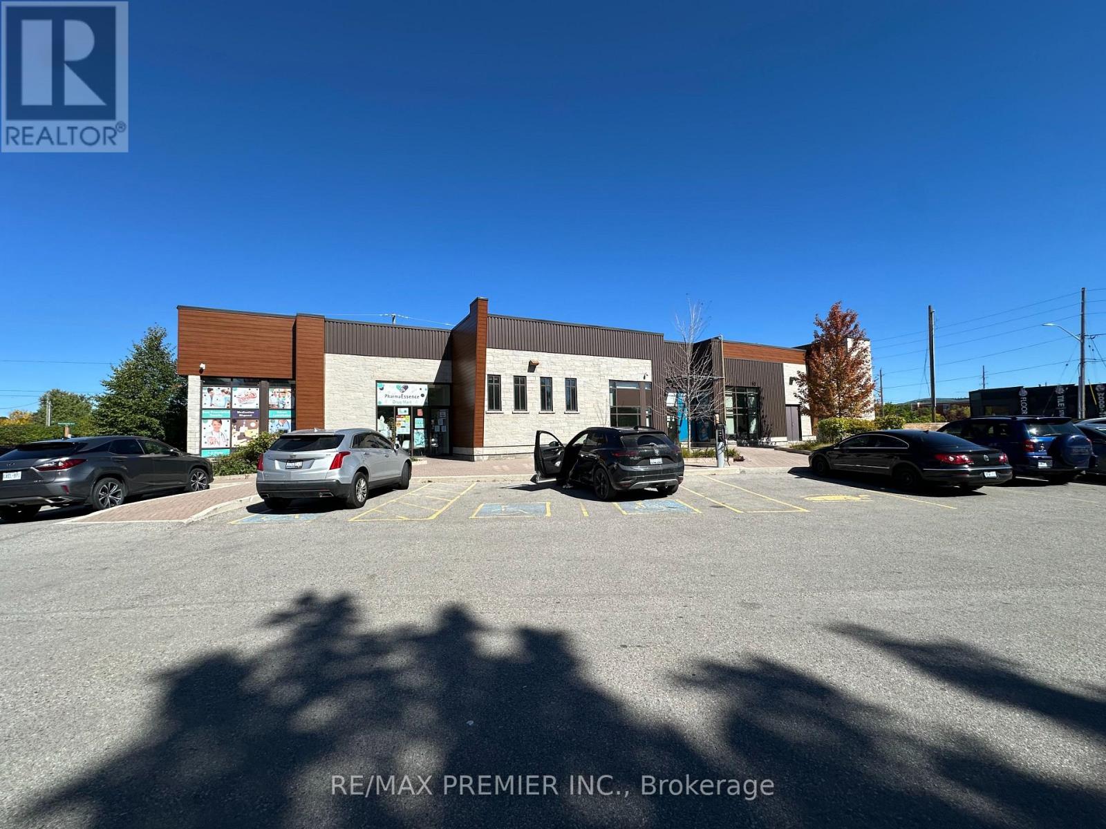 1 - 120 Guelph Street, Halton Hills, Ontario  L7G 4A4 - Photo 1 - W12814408