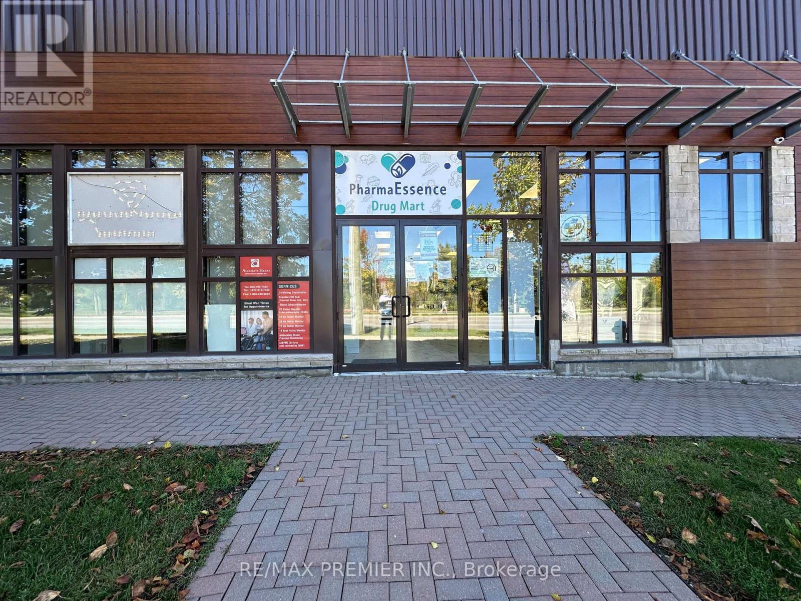 1 - 120 Guelph Street, Halton Hills, Ontario  L7G 4A4 - Photo 2 - W12814408