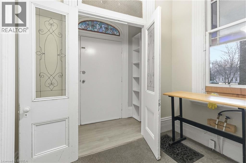 74 Pearl Street, Brantford, Ontario  N3T 3N7 - Photo 5 - 40804717