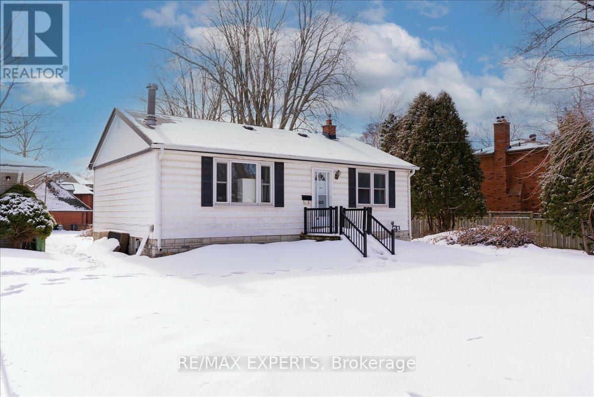 5323 Lawrence Avenue E, Toronto, Ontario  M1C 1R5 - Photo 2 - E12813008