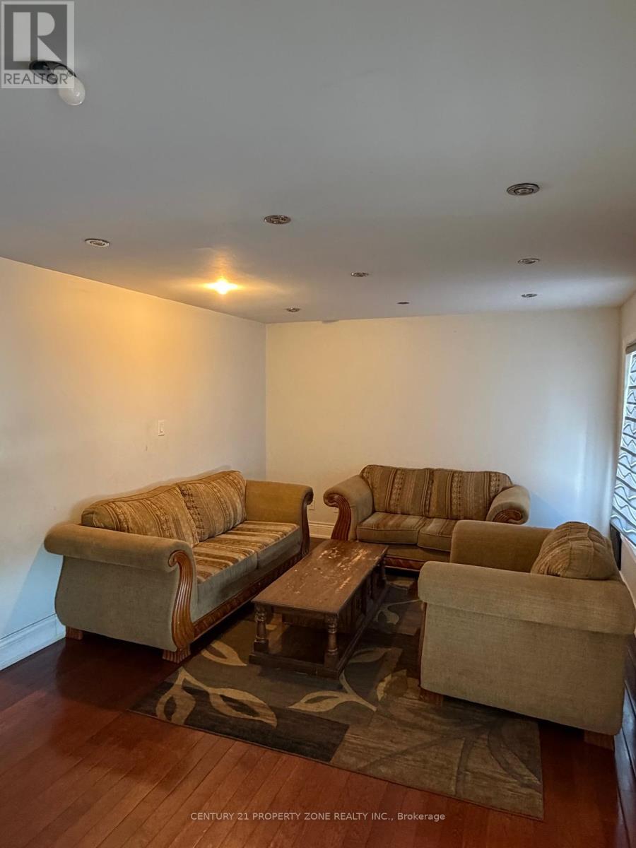 142 River Rock Crescent, Brampton, Ontario  L7A 2W4 - Photo 5 - W12764184