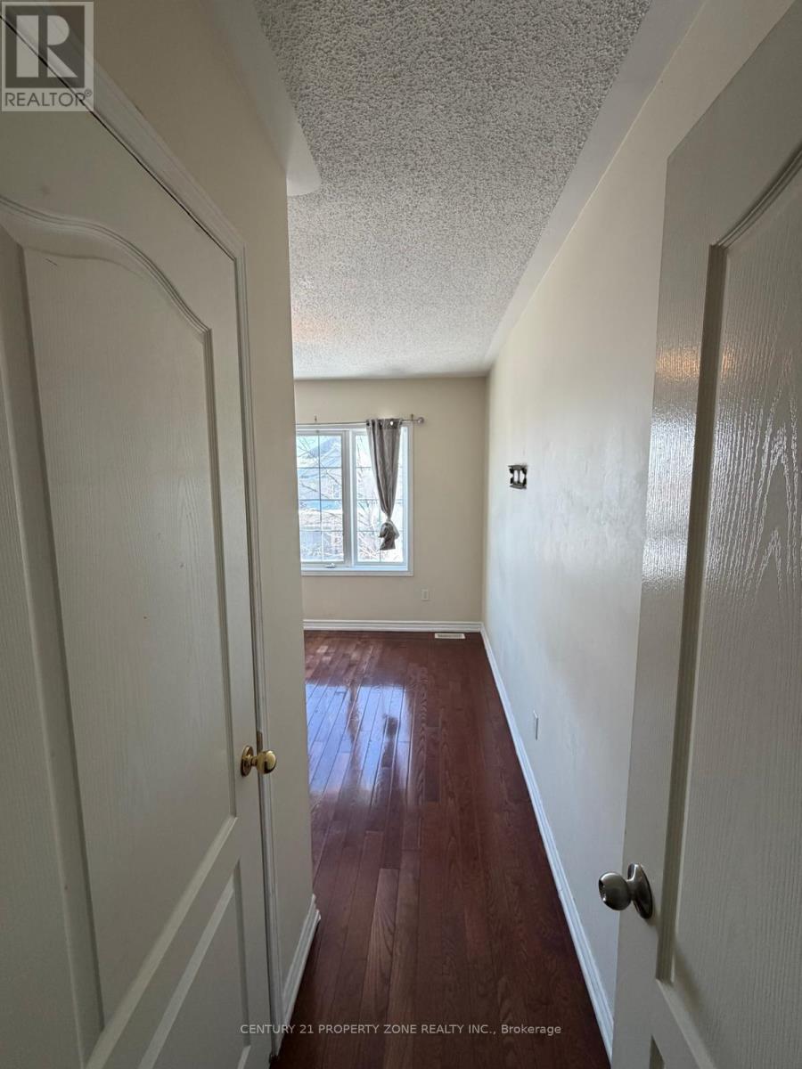 142 River Rock Crescent, Brampton, Ontario  L7A 2W4 - Photo 2 - W12764184