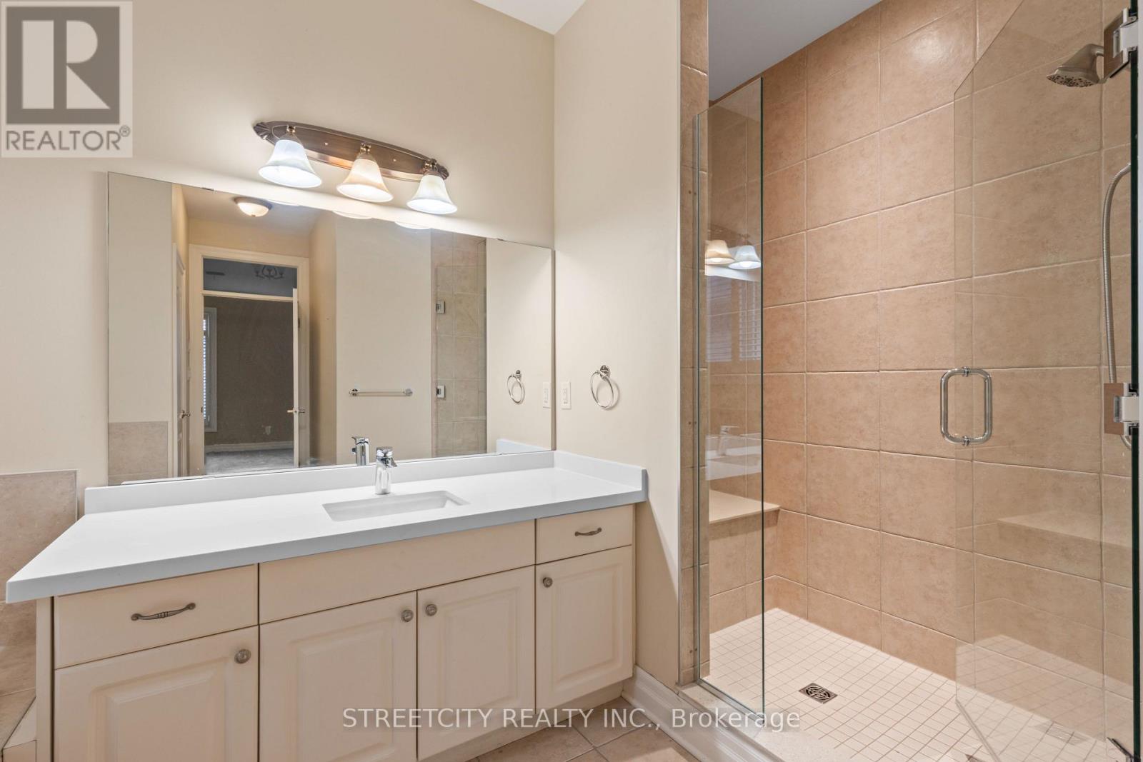 25 - 124 North Centre Road, London North, Ontario  N5X 4R3 - Photo 18 - X12503568