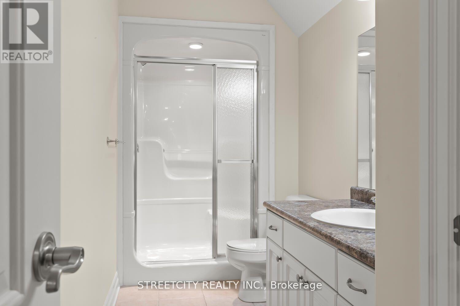 25 - 124 North Centre Road, London North, Ontario  N5X 4R3 - Photo 26 - X12503568