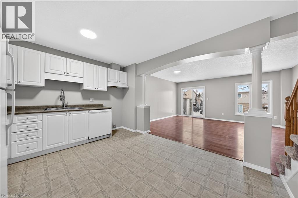 169 Bismark Drive Unit# 41, Cambridge, Ontario  N1S 5C1 - Photo 4 - 40806360