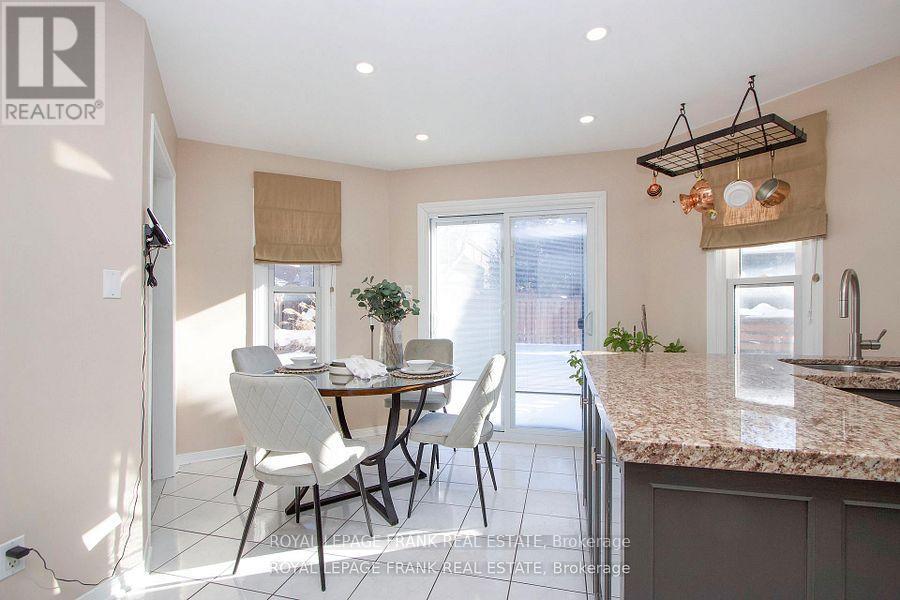 7 Winterberry Drive, Whitby, Ontario  L1R 1Z2 - Photo 14 - E12814476