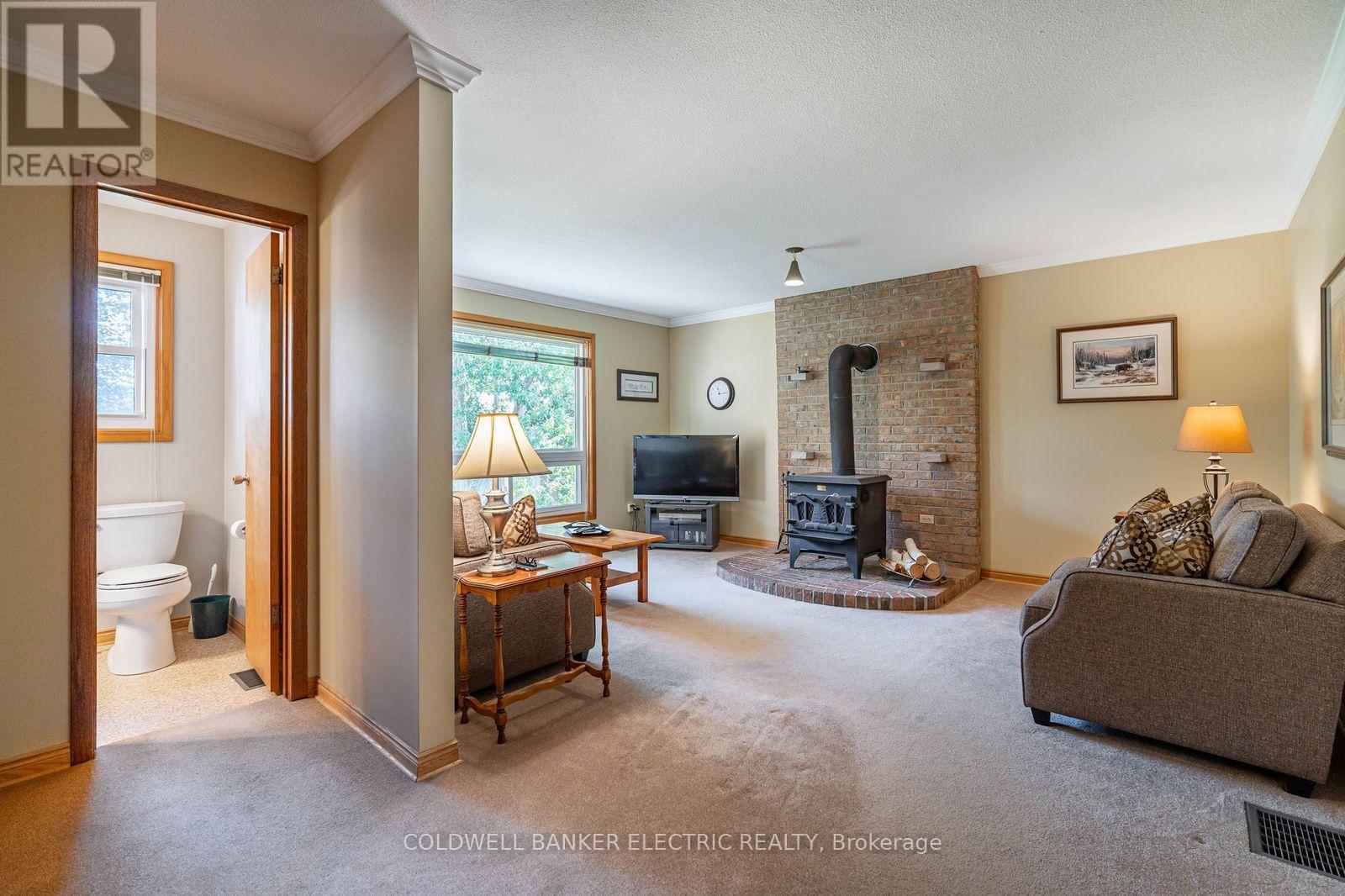 962 Golfview Road, Peterborough, Ontario  K9J 7W4 - Photo 13 - X12814460