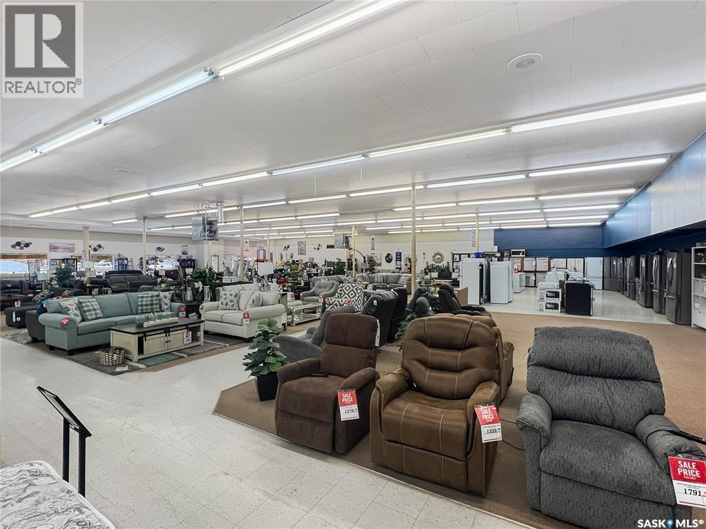 640 Main Street, Humboldt, Saskatchewan  S0K 2A0 - Photo 4 - SK021512