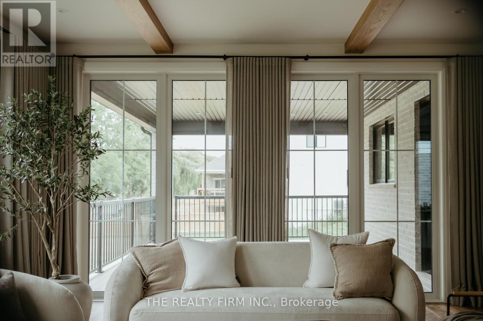 52 Royal Crescent, Southwold, Ontario  N5P 0G5 - Photo 12 - X12814438