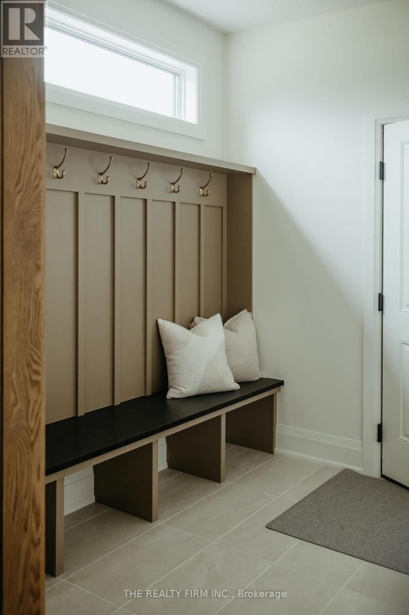 52 Royal Crescent, Southwold, Ontario  N5P 0G5 - Photo 6 - X12814438