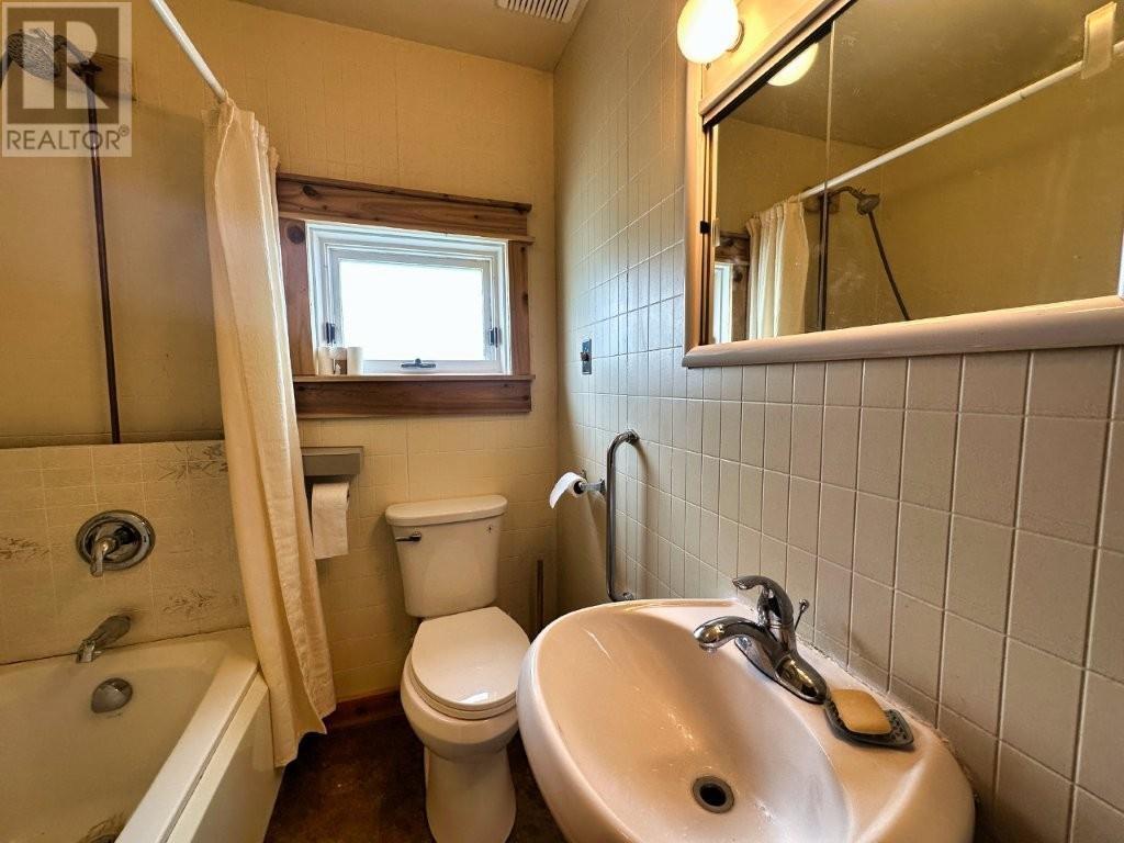 86 Front St, Nipigon, Ontario  P0T 2J0 - Photo 14 - TB253330