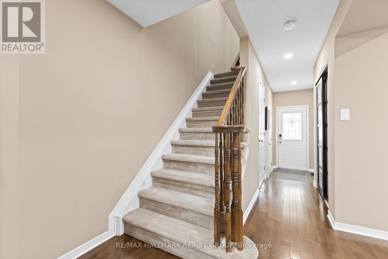 404 Wisteria Crescent, Ottawa, Ontario  K1V 0P1 - Photo 22 - X12814424