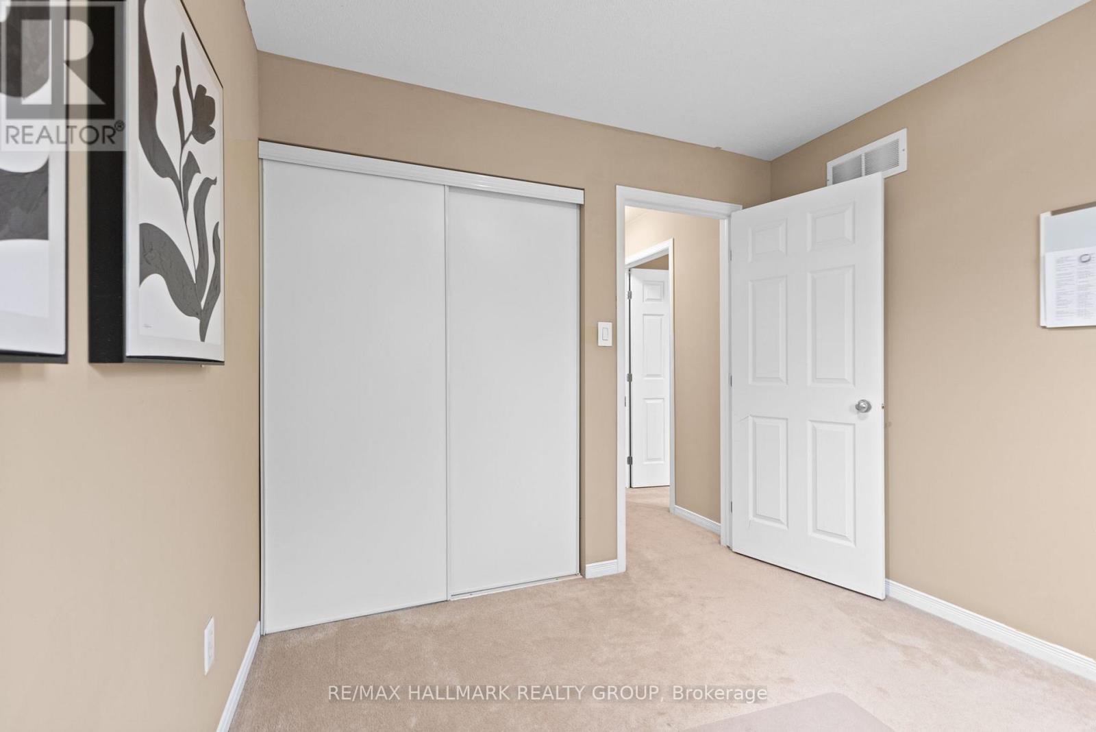 404 Wisteria Crescent, Ottawa, Ontario  K1V 0P1 - Photo 32 - X12814424