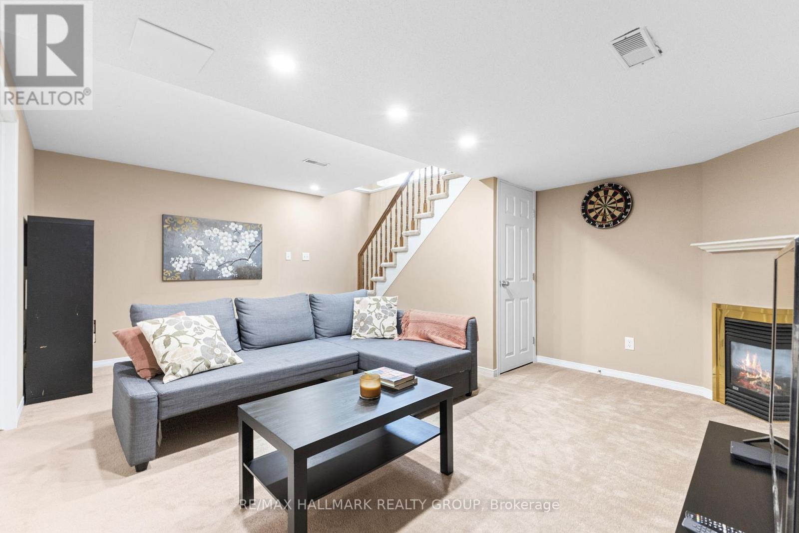 404 Wisteria Crescent, Ottawa, Ontario  K1V 0P1 - Photo 36 - X12814424