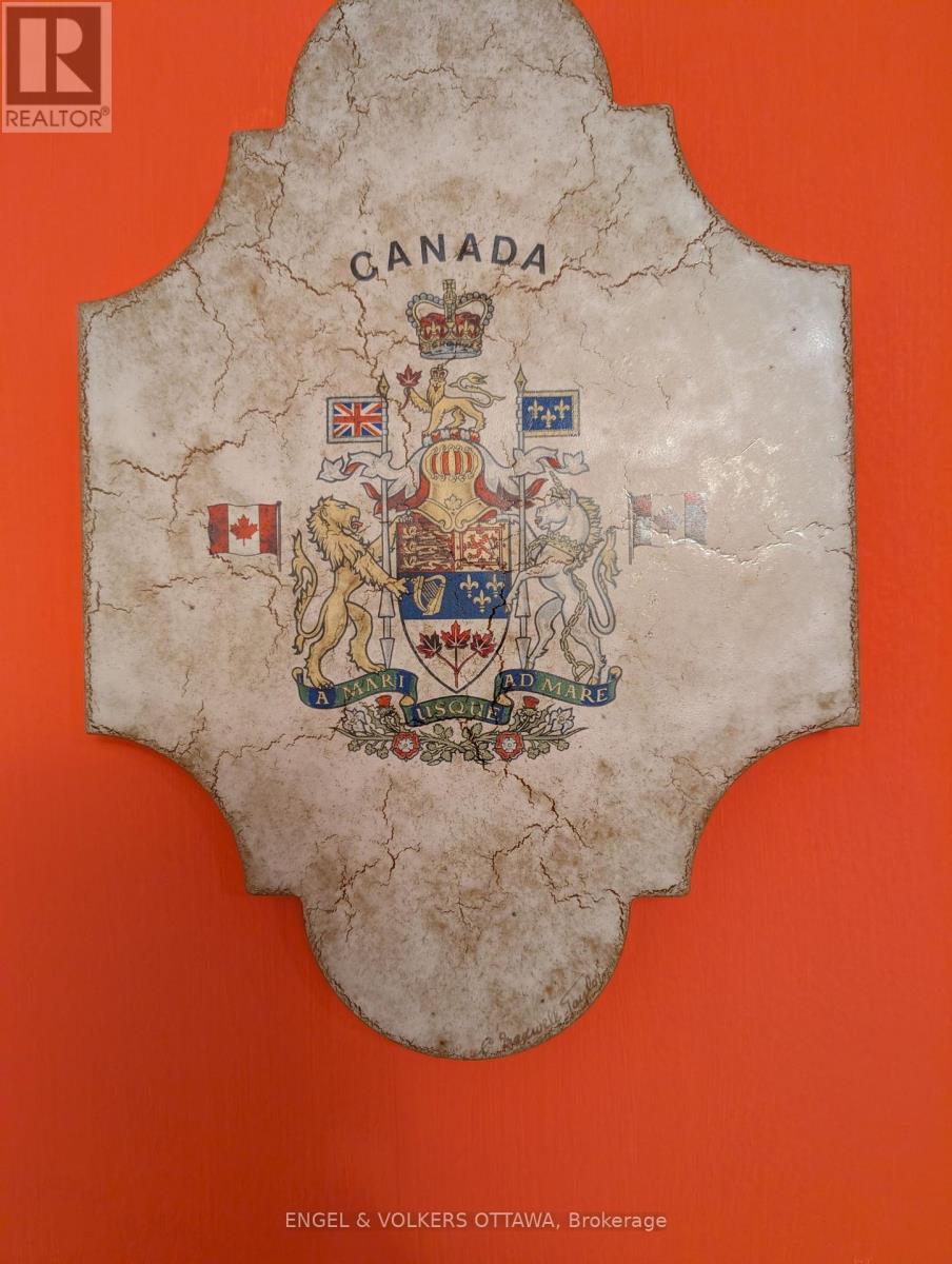 702 Dovercourt Avenue, Ottawa, Ontario  K2A 0W7 - Photo 24 - X12814458