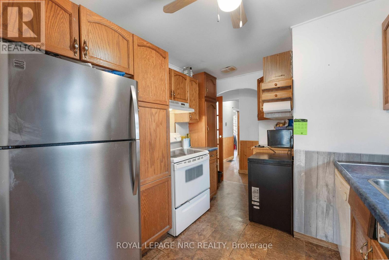 32 Ambrose Street, St. Catharines, Ontario  L2S 2K7 - Photo 16 - X12814500