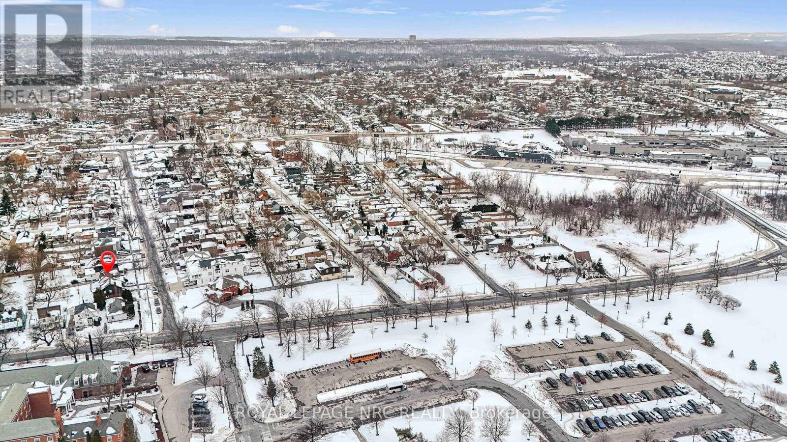 32 Ambrose Street, St. Catharines, Ontario  L2S 2K7 - Photo 2 - X12814500