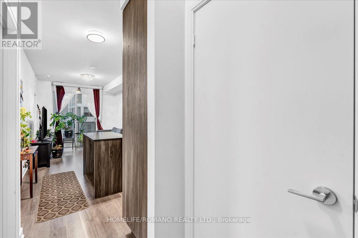 1714w - 27 Bathurst Street, Toronto (Waterfront Communities), Ontario  M5V 2P1 - Photo 10 - C12808722