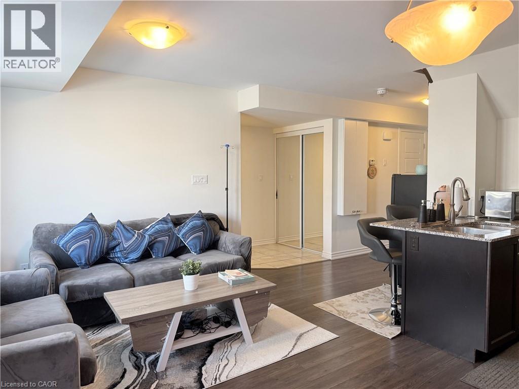 922 Apple Hill Lane, Kitchener, Ontario N2R 0L7 - Photo 9 - 40797176