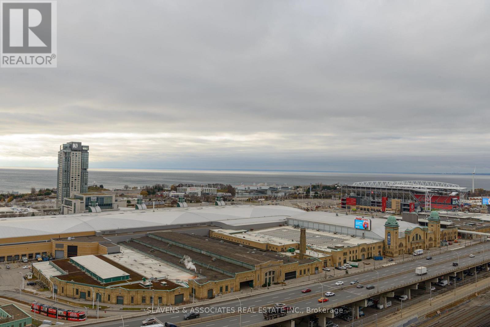 2015 - 51 East Liberty Street, Toronto (Niagara), Ontario  M6K 3P8 - Photo 8 - C12814412