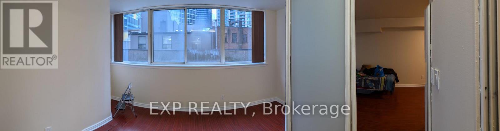 222 - 633 Bay Street, Toronto, Ontario  M5G 2G4 - Photo 10 - C12814432