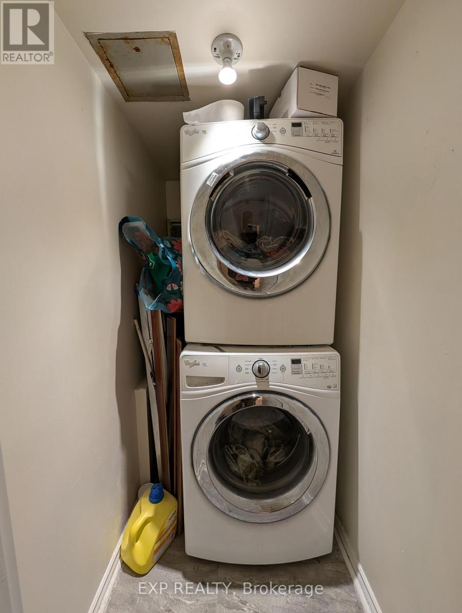 222 - 633 Bay Street, Toronto, Ontario  M5G 2G4 - Photo 19 - C12814432