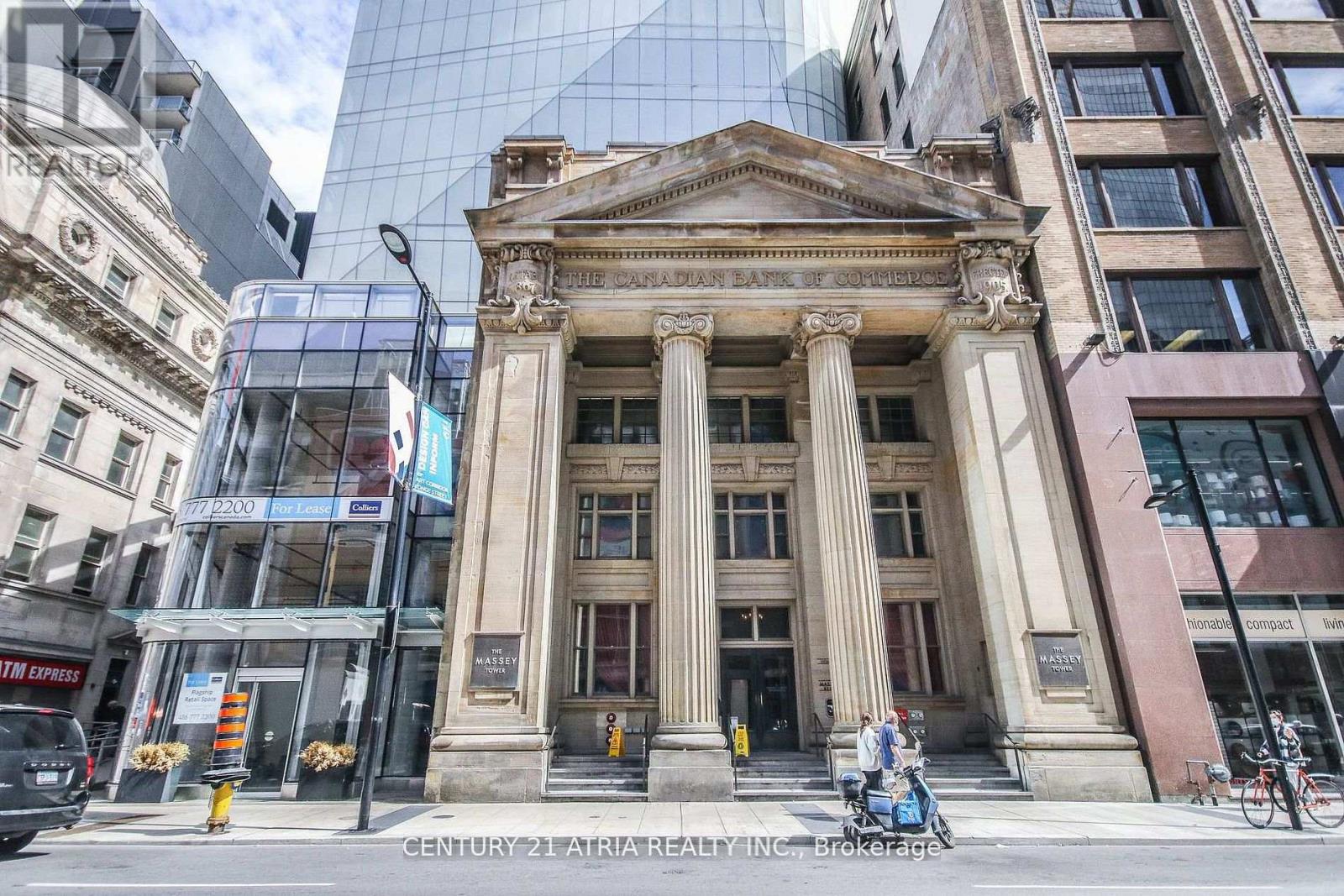 1913 - 197 Yonge Street, Toronto, Ontario  M5B 0C1 - Photo 18 - C12814448