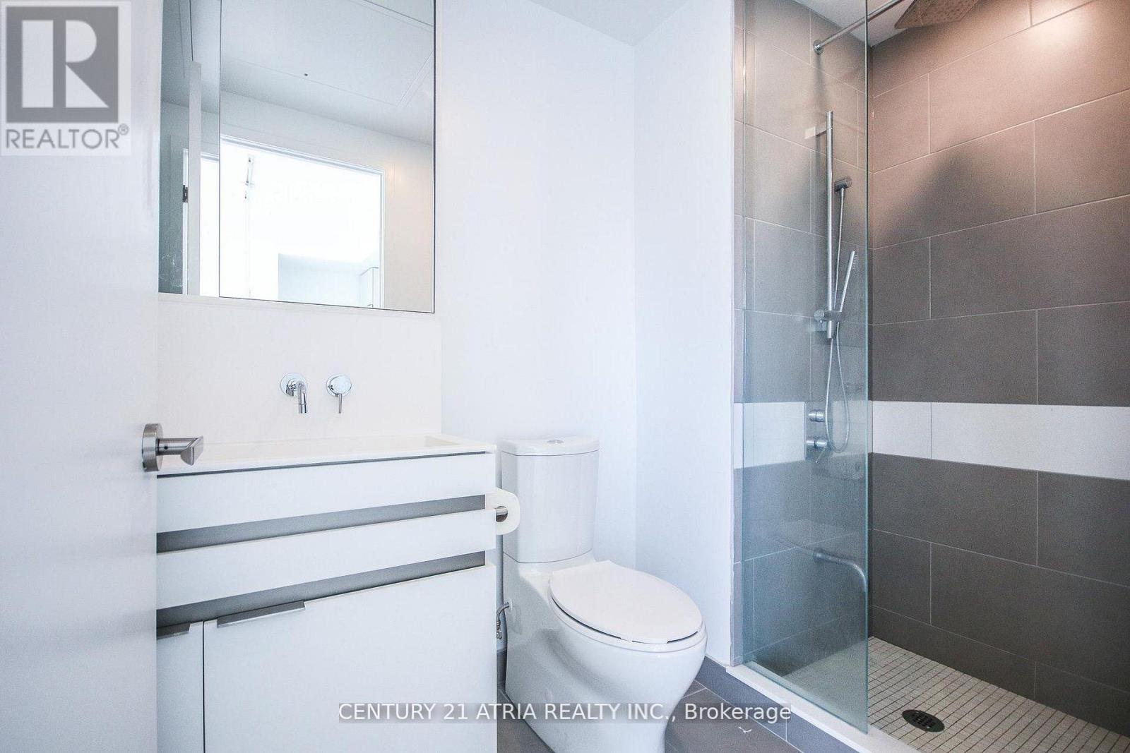 1913 - 197 Yonge Street, Toronto, Ontario  M5B 0C1 - Photo 3 - C12814448