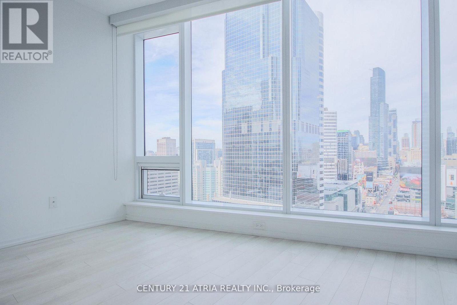 1913 - 197 Yonge Street, Toronto, Ontario  M5B 0C1 - Photo 4 - C12814448