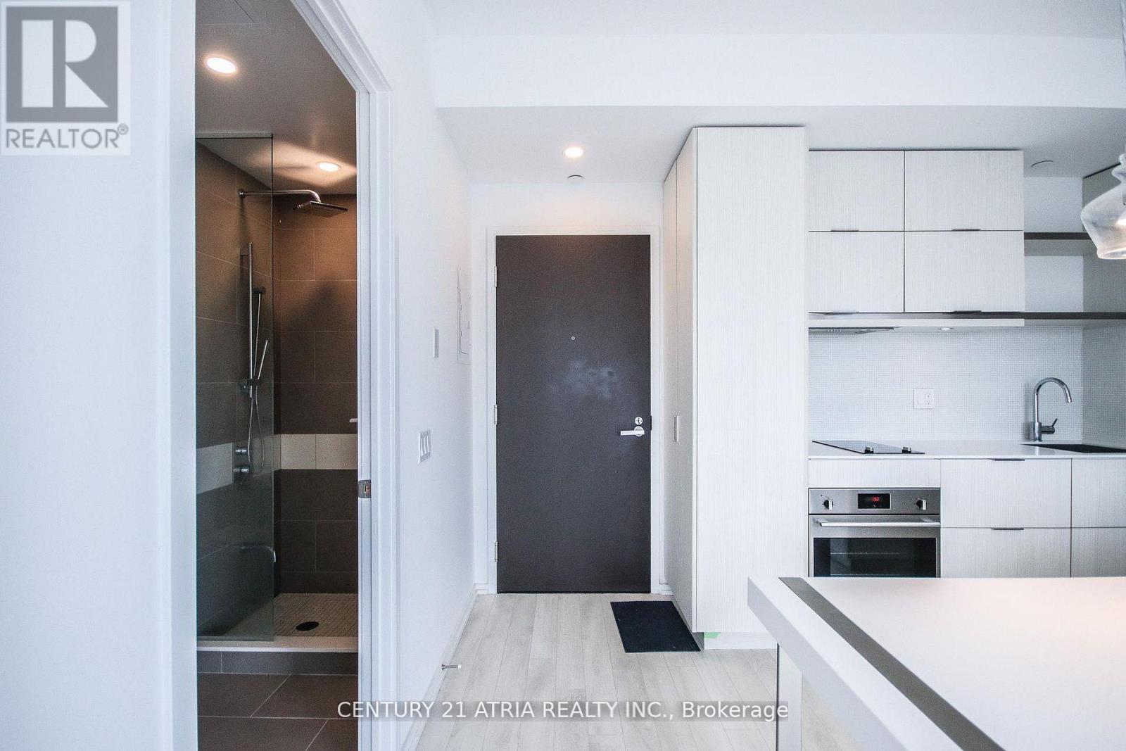 1913 - 197 Yonge Street, Toronto, Ontario  M5B 0C1 - Photo 8 - C12814448