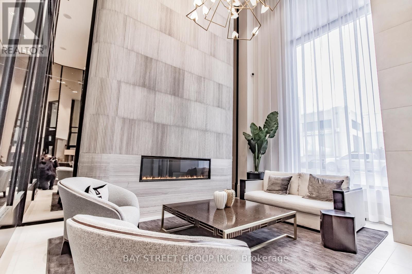 1203 - 2020 Bathurst Street, Toronto (Humewood-Cedarvale), Ontario  M5P 0A6 - Photo 12 - C12814478