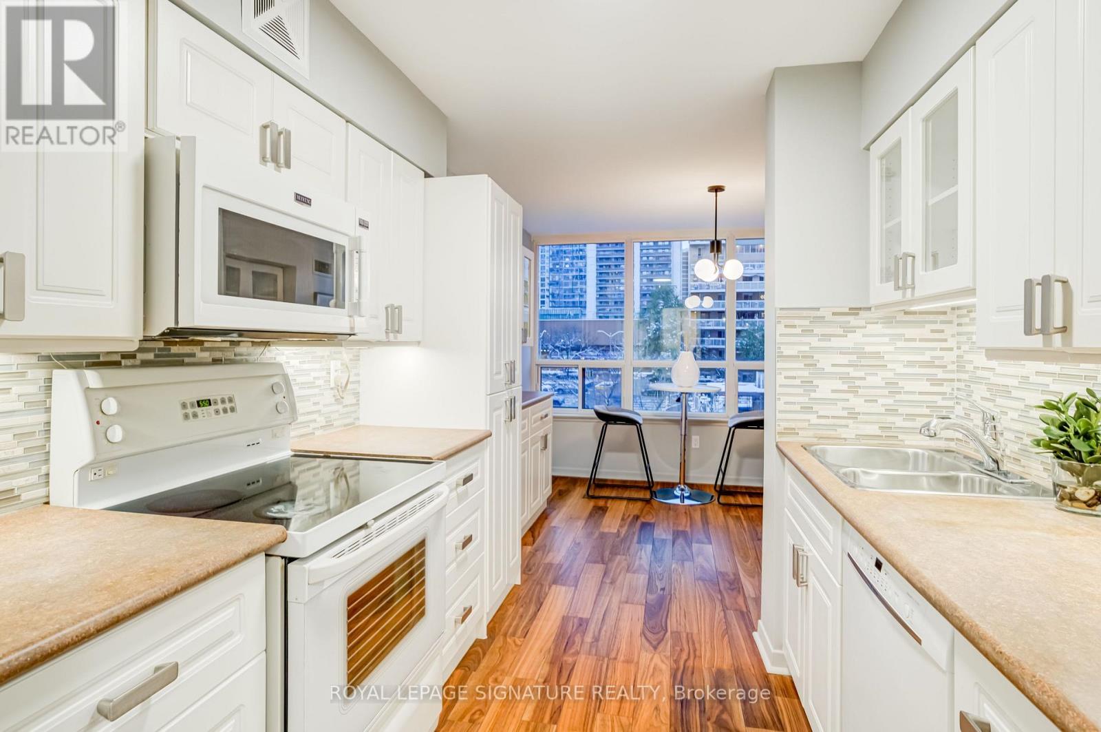 303 - 25 Maitland Street, Toronto, Ontario  M4Y 2W1 - Photo 19 - C12814480