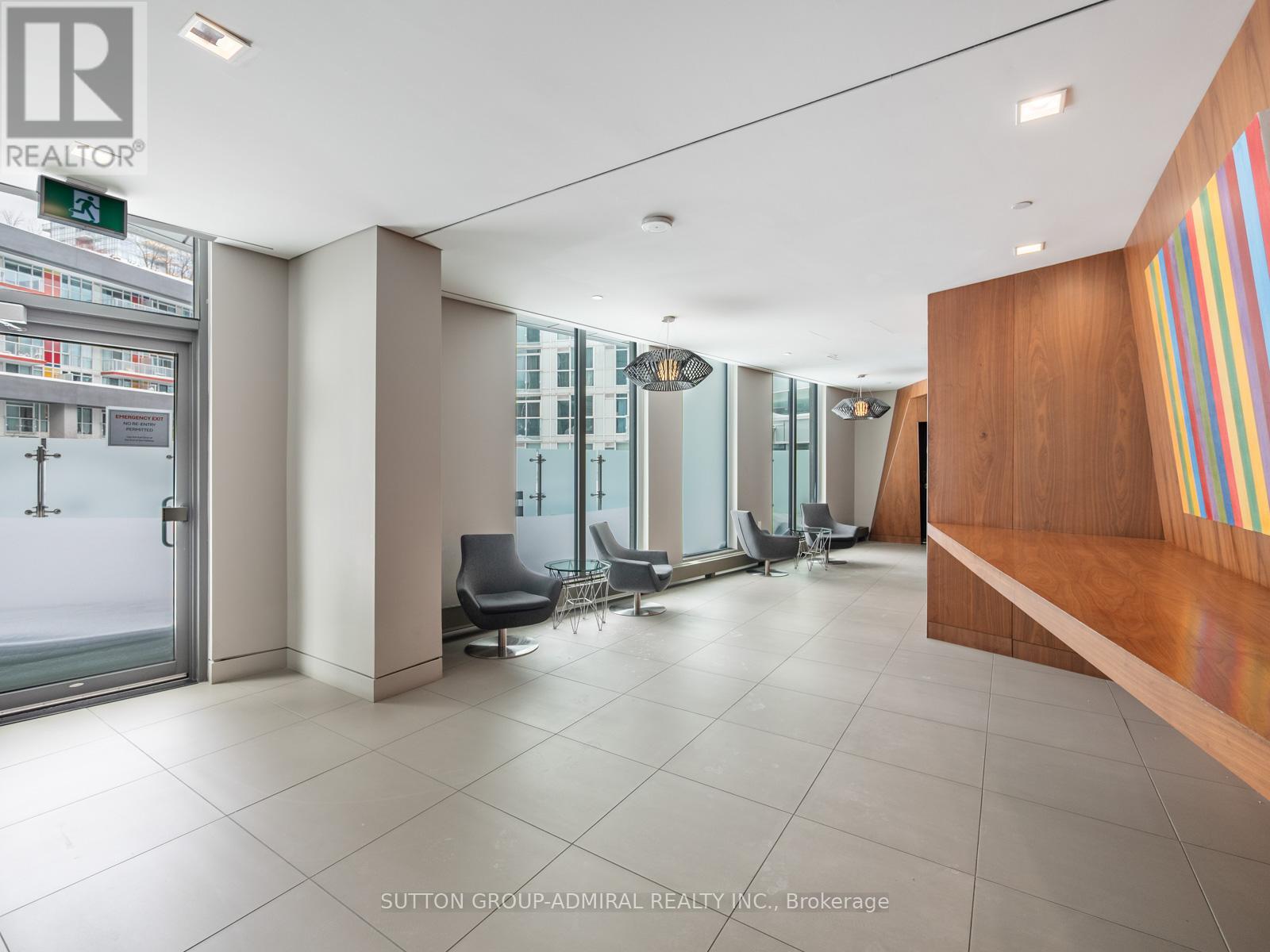315 - 75 Queens Wharf Road, Toronto, Ontario  M5V 0J8 - Photo 16 - C12814496