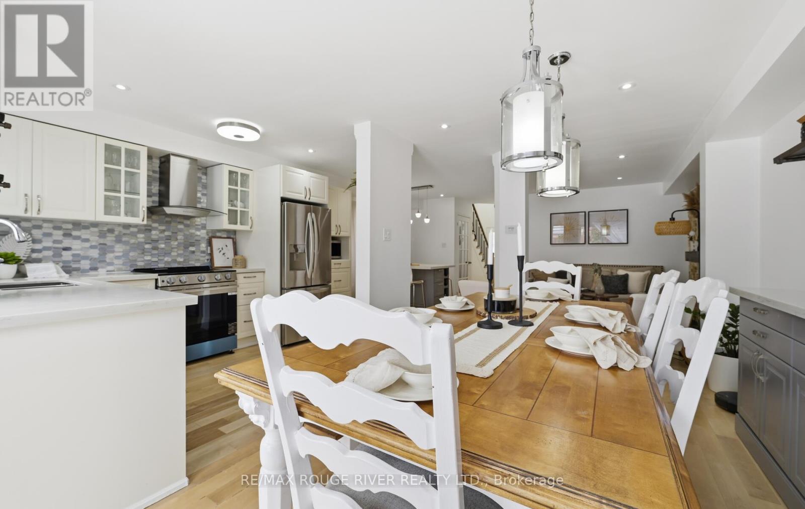 7 Hemans Court, Ajax, Ontario  L1T 4B9 - Photo 14 - E12814468