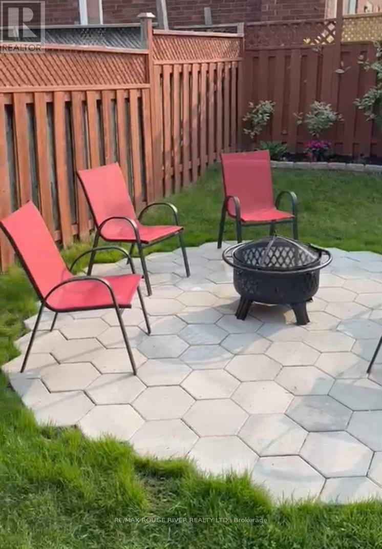 7 Hemans Court, Ajax, Ontario  L1T 4B9 - Photo 39 - E12814468