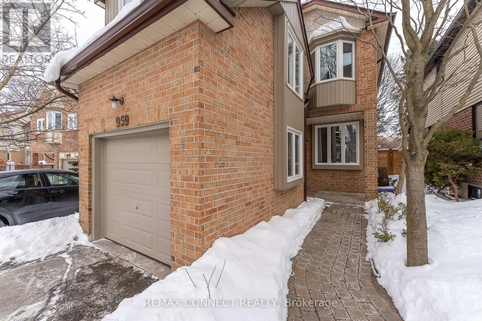 959 Redbird Crescent, Pickering, Ontario  L1V 5K8 - Photo 2 - E12814494